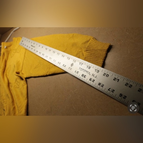 Cache Cache Textured Pullover Crew neck Sweater Sz 1 Mustard Jumper
Ribbed Hem - Picture 8 of 10